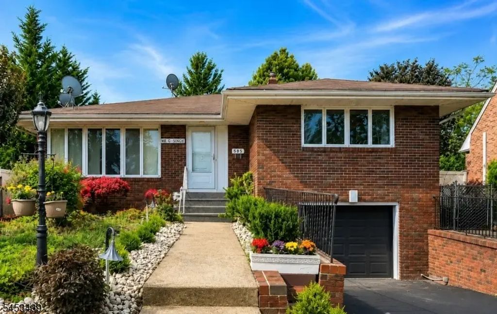 585 Noe Ave, Woodbridge Twp.