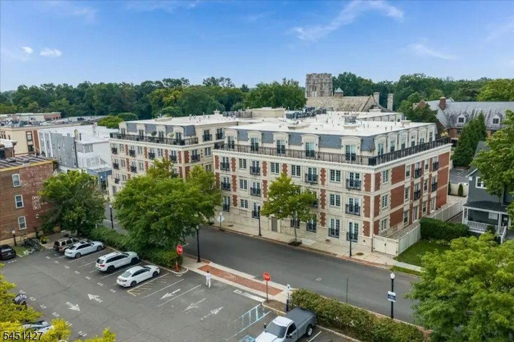 111 Prospect St, Westfield Town