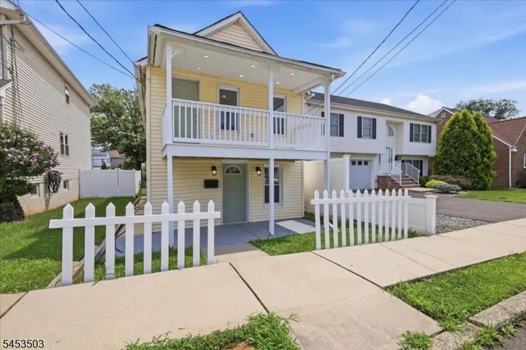 211 S 8th Ave, Manville Boro