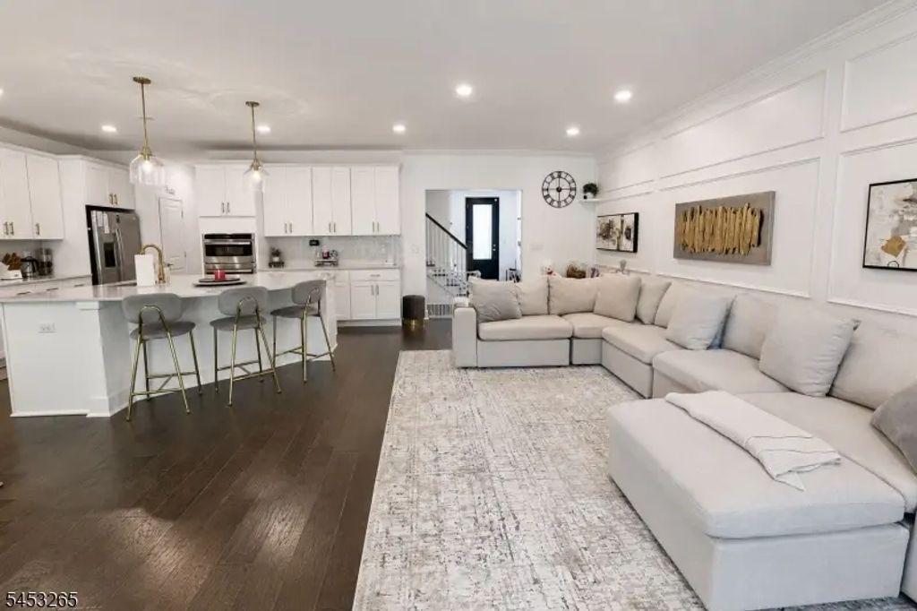 3 Myers Terrace, Morris Plains Boro