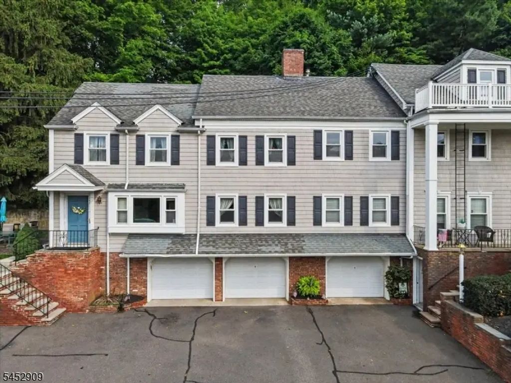 135 B Mine Brook Rd, Bernardsville Boro