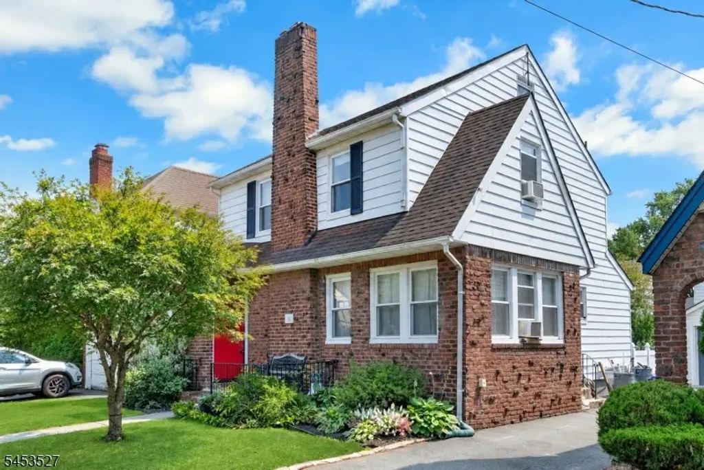 17 Ferncliff Rd, Bloomfield Twp.