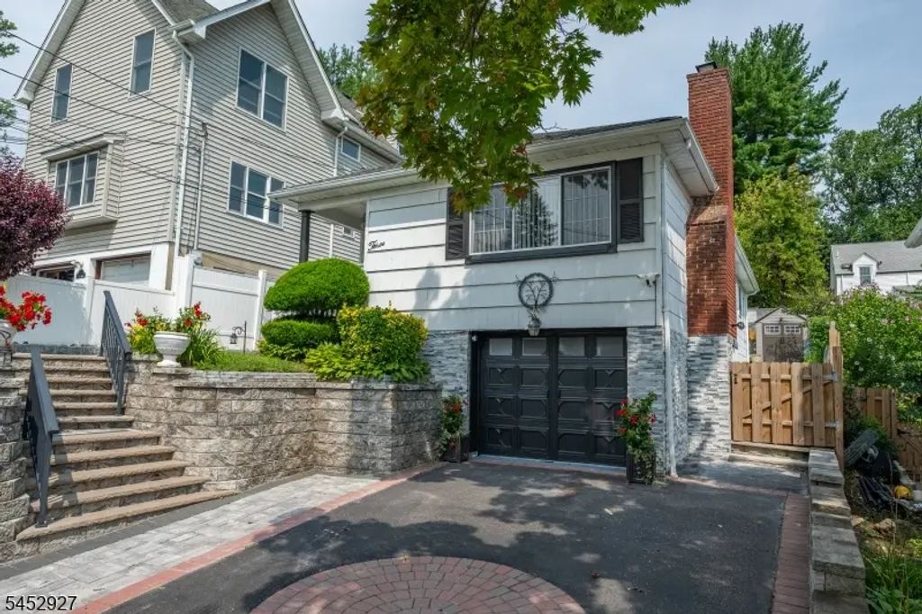 3 Byrne Rd, West Orange Twp.