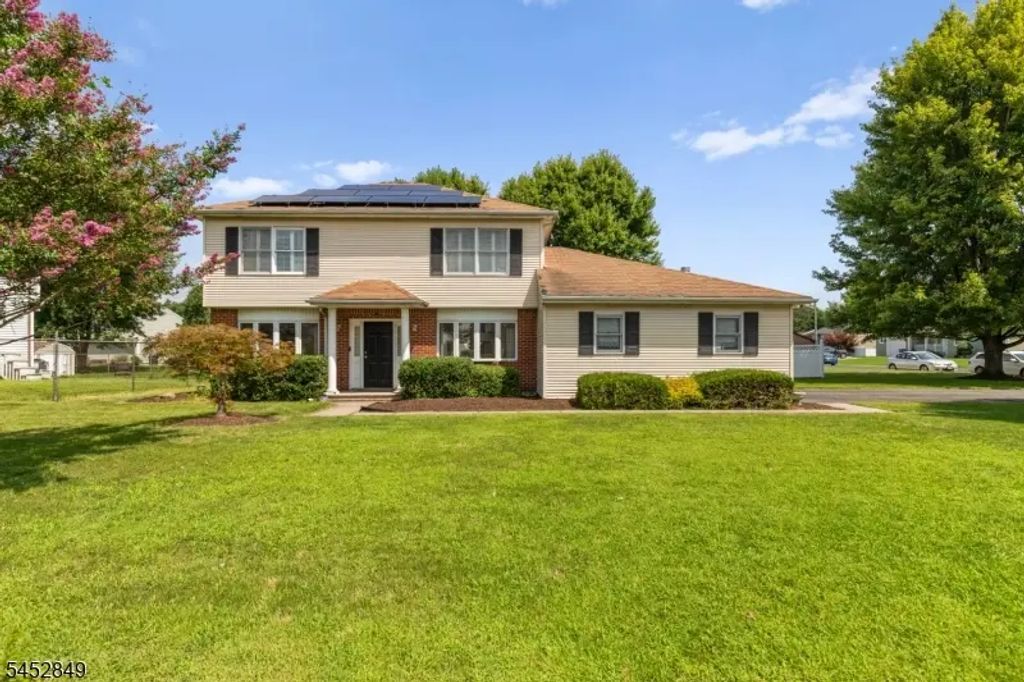 51 Diana Dr, South Plainfield Boro