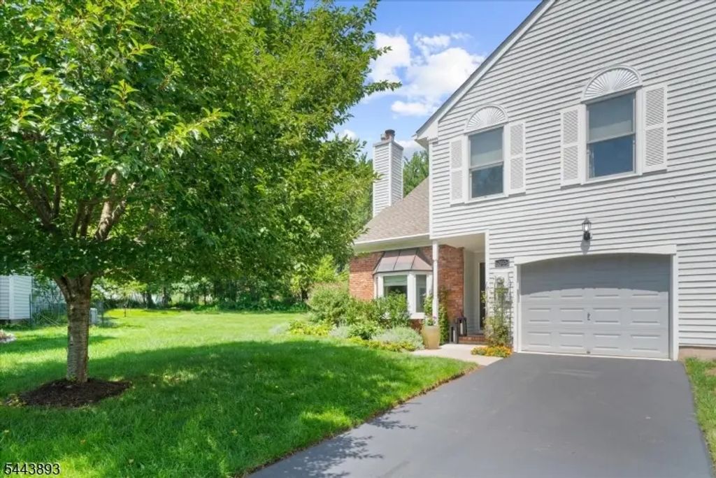 753 Vanessa Ln, Branchburg Twp.