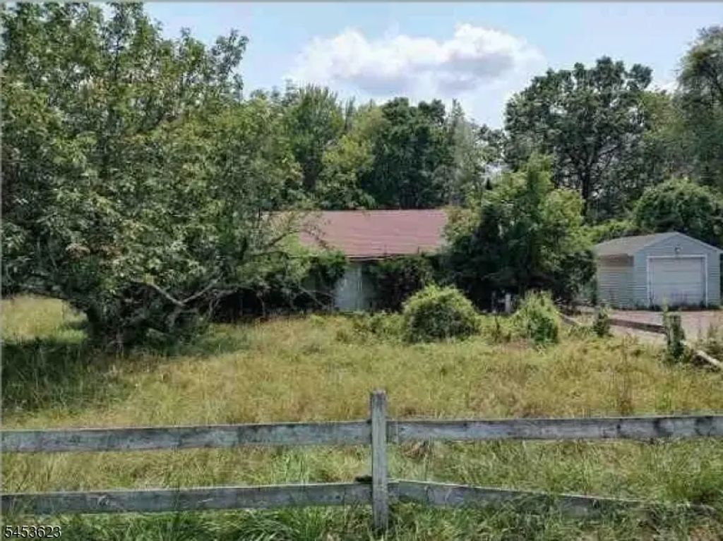547 Kemah Lake Rd, Frankford Twp.