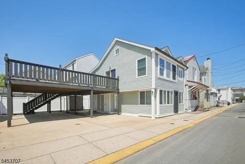 220 Bay Ter, Seaside Heights Boro