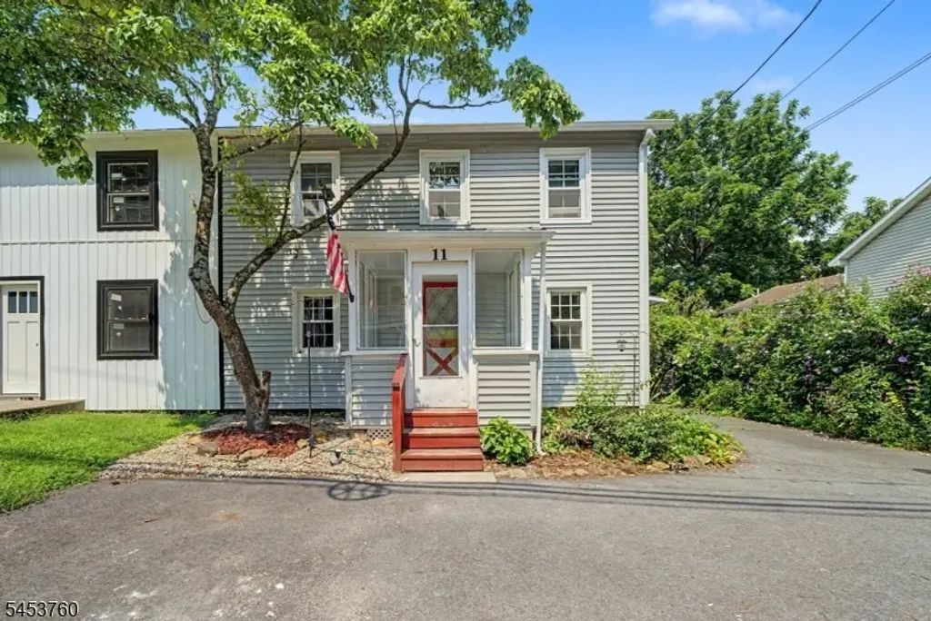 11 Axford Ave, Oxford Twp.
