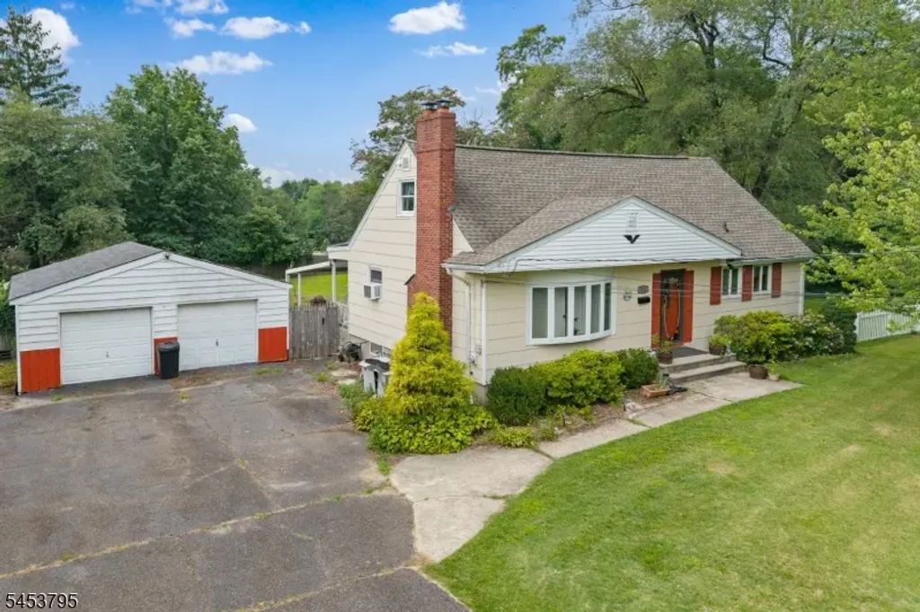 752 Park Ave, Middletown Twp.