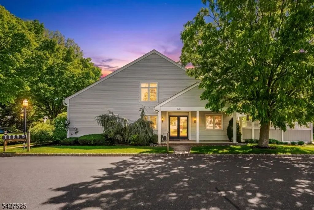 53g Winthrop Rd, Monroe Twp.