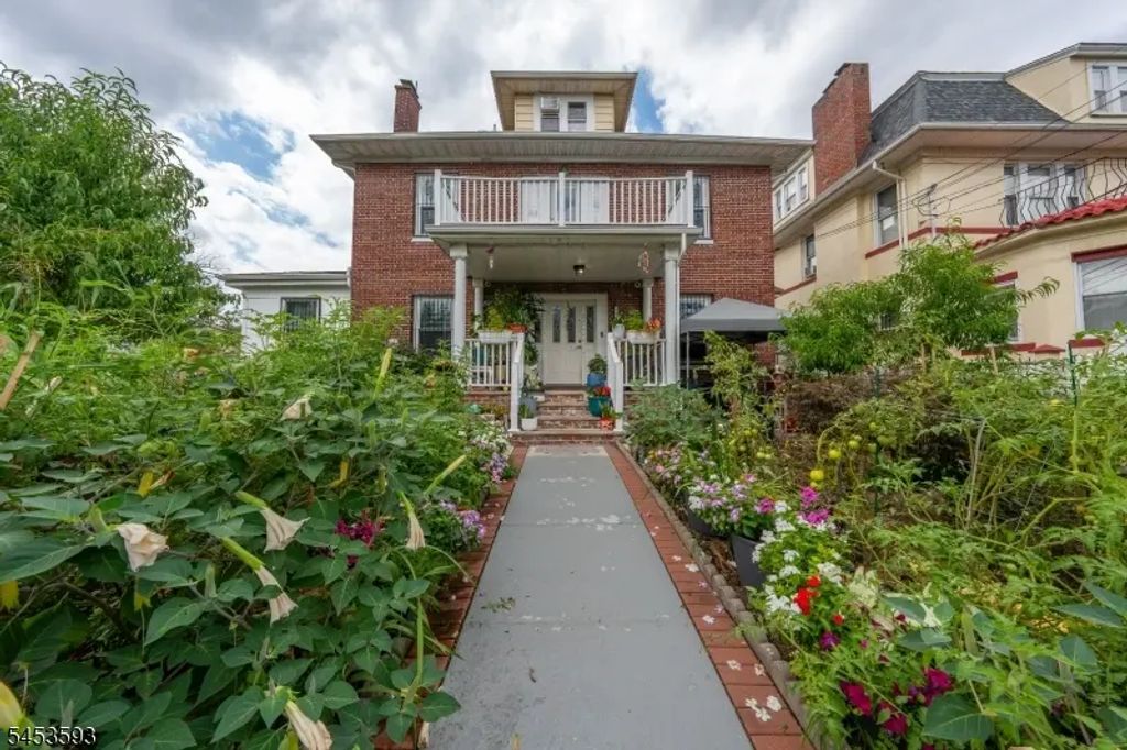 300 Ridge St, Newark City