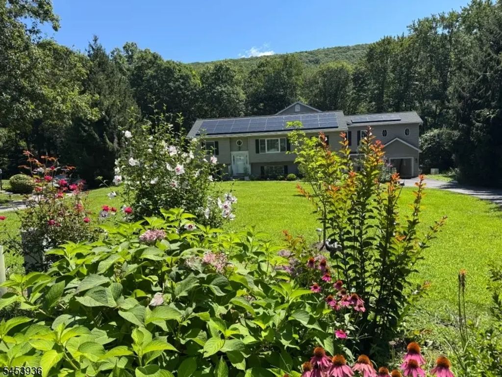 32 Woodland Dr, Jefferson Twp.