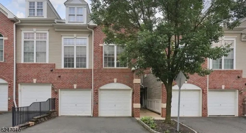 107 Donato Cir, Scotch Plains Twp.