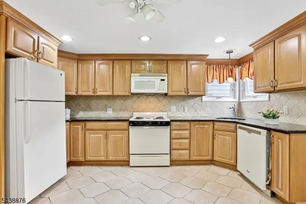 18 Patterson St, Harrison Town