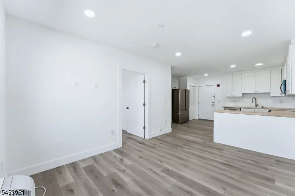 95 Shepherds Ln, Totowa Boro