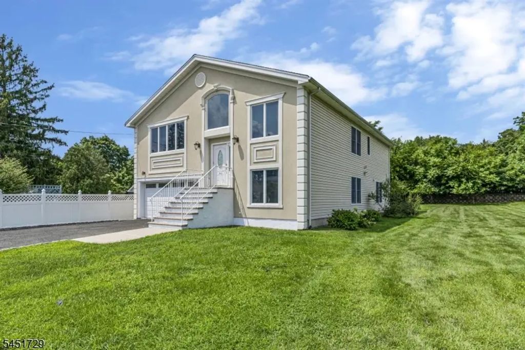 740 Hillside Ave, Boonton Town