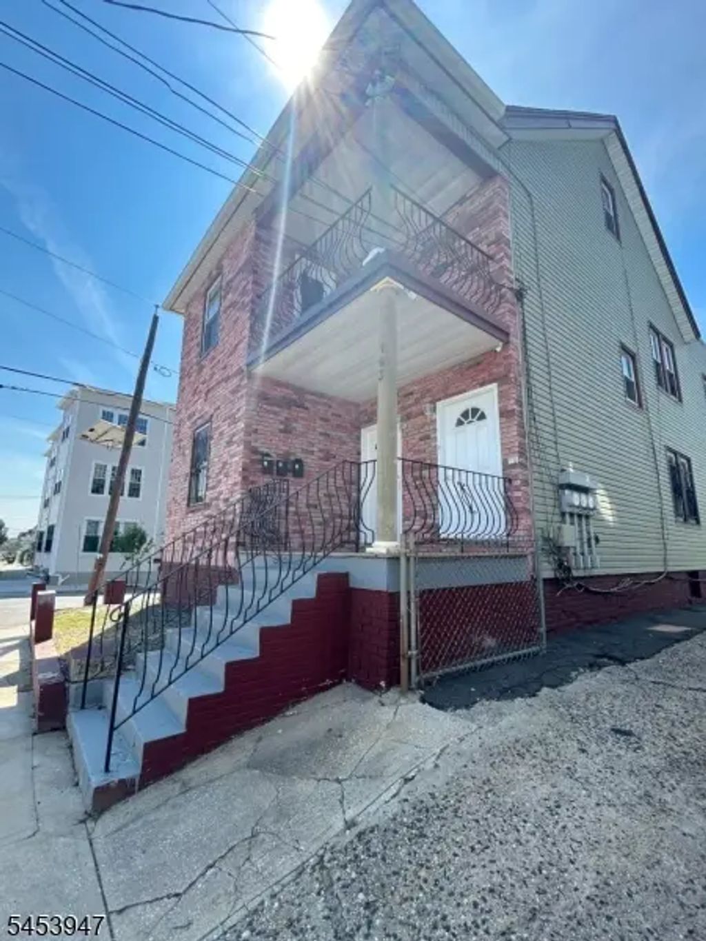 163 Dewey St, Newark City