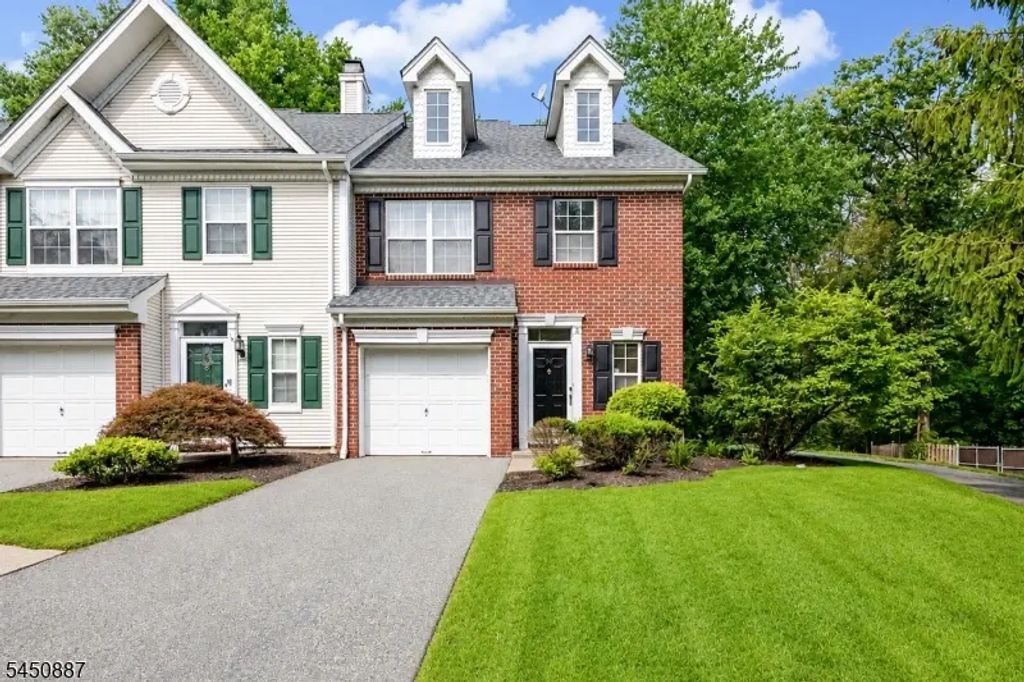 50 Washington Ct, Montville Twp.