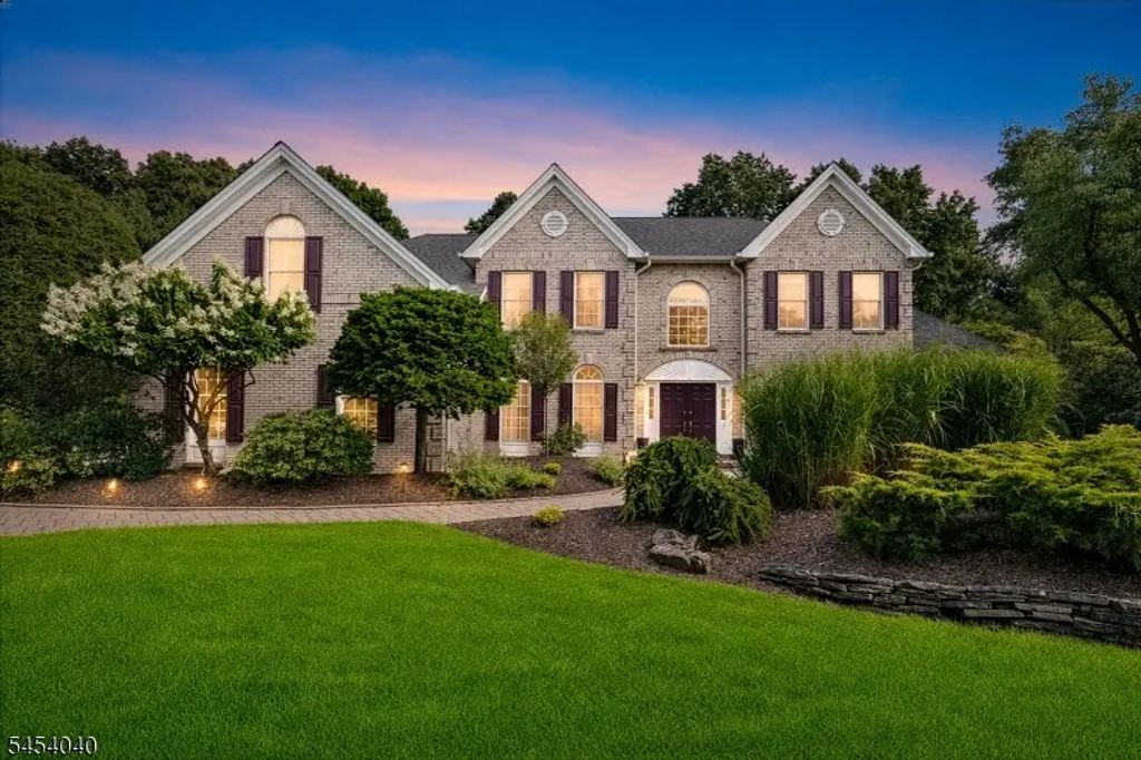 41 Wellington Dr, Washington Twp.