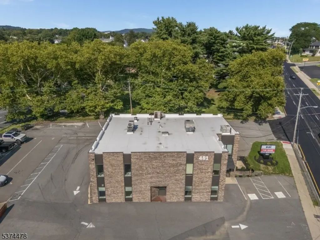 481 Memorial Pkwy, Phillipsburg Town