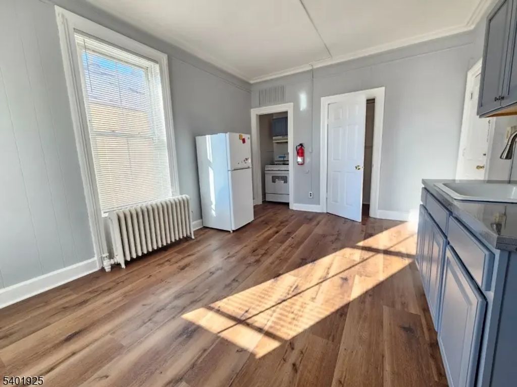 70 Jackson Ave, North Plainfield Boro