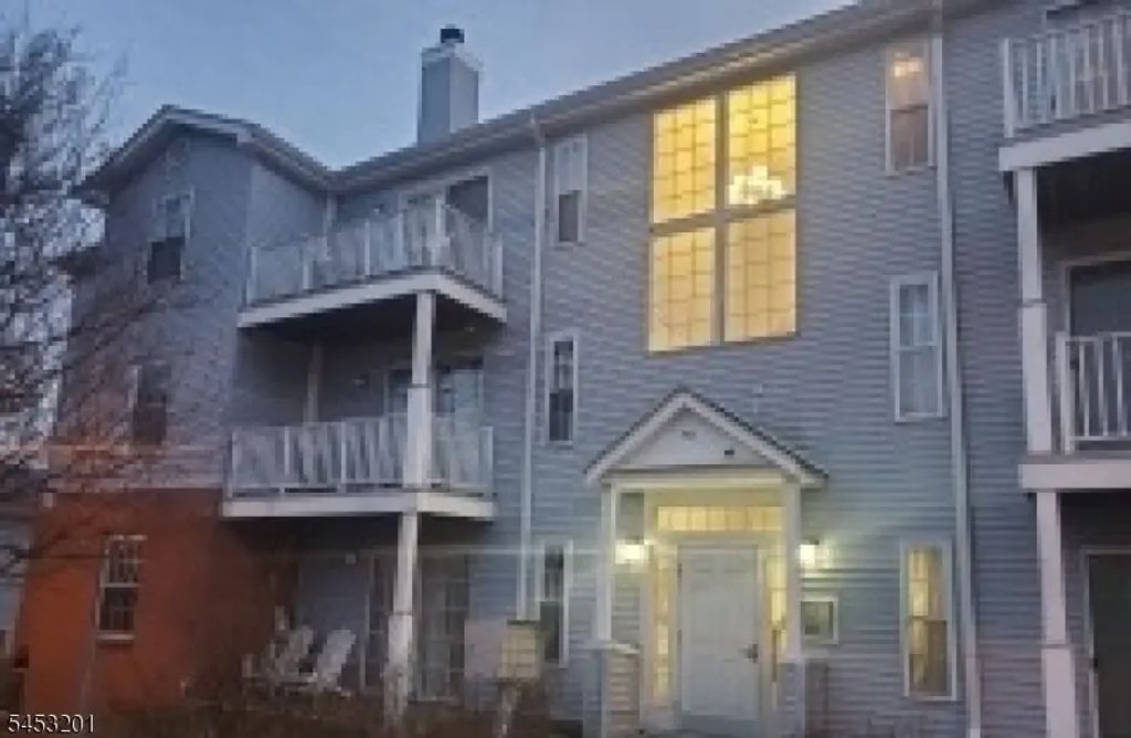 755 Summer Ave, Newark City