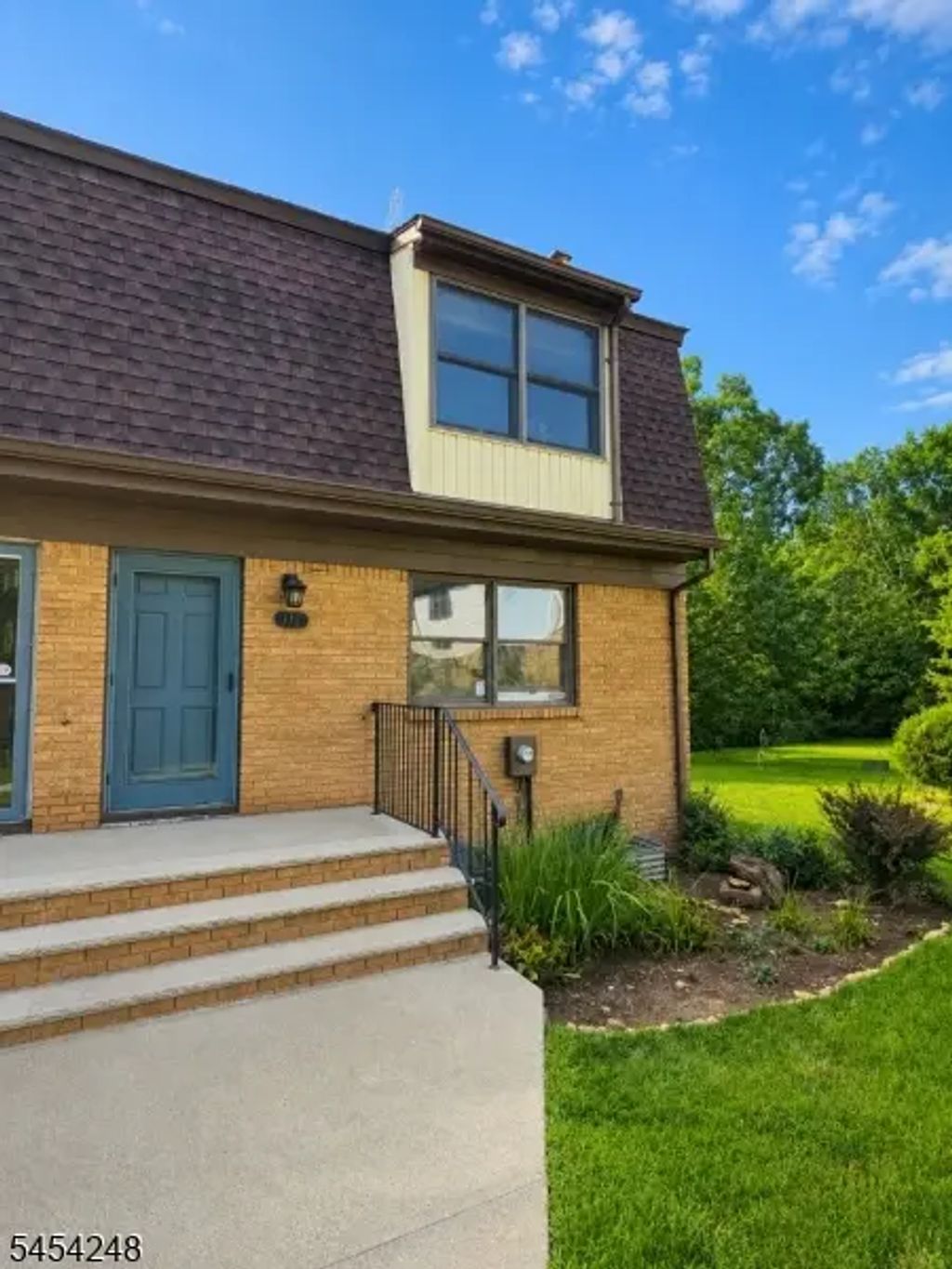 112 Stedwick Dr, Mount Olive Twp.