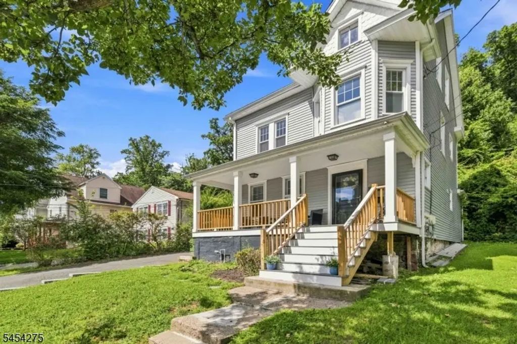 39 Budd St, Morristown Town