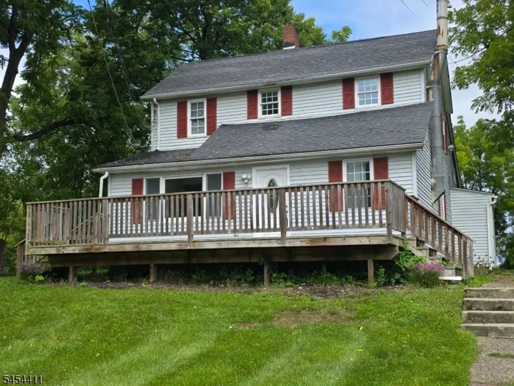693 Townsbury Rd, Mansfield Twp.