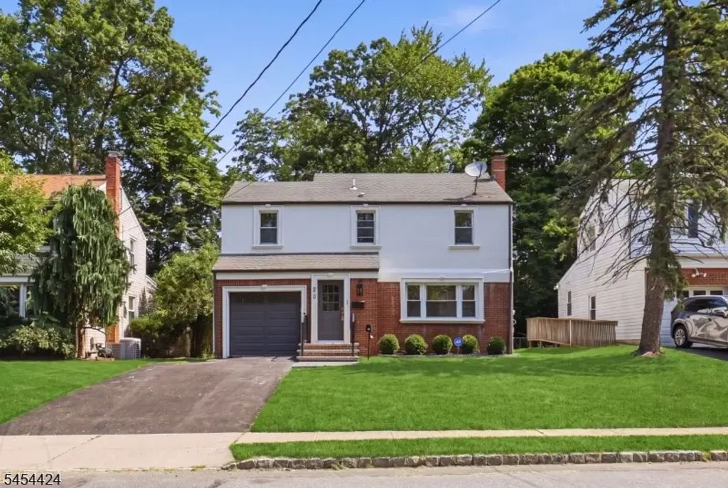 23 Buckingham Rd, West Orange Twp.