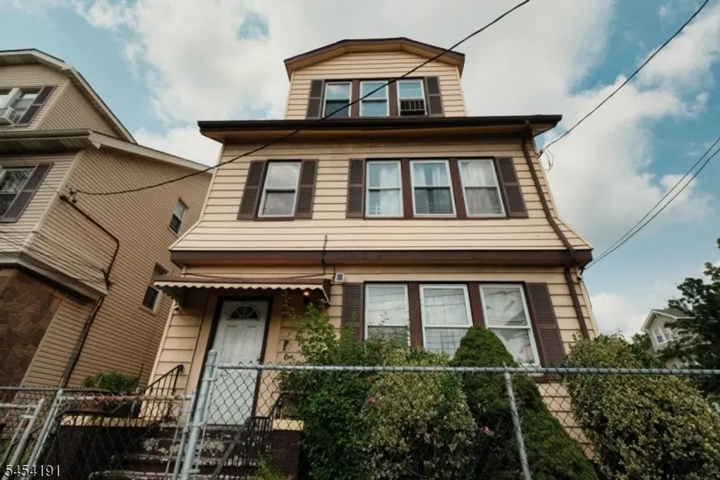 1 Western Pkwy, Irvington Twp.