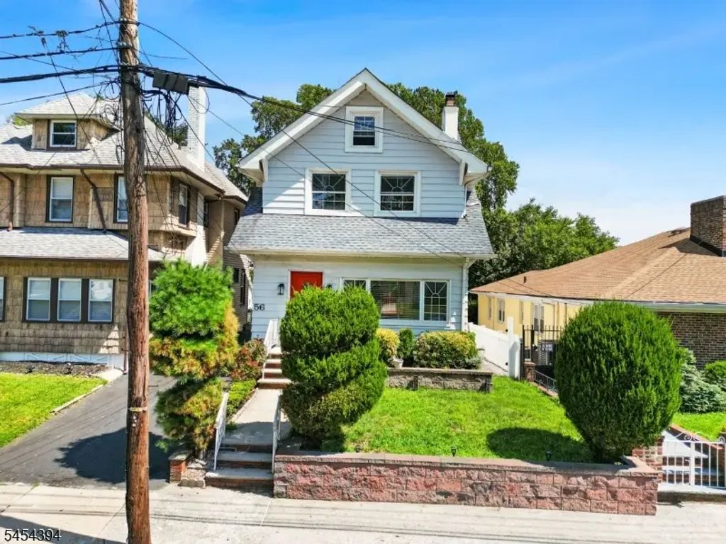 56 High St, Belleville Twp.
