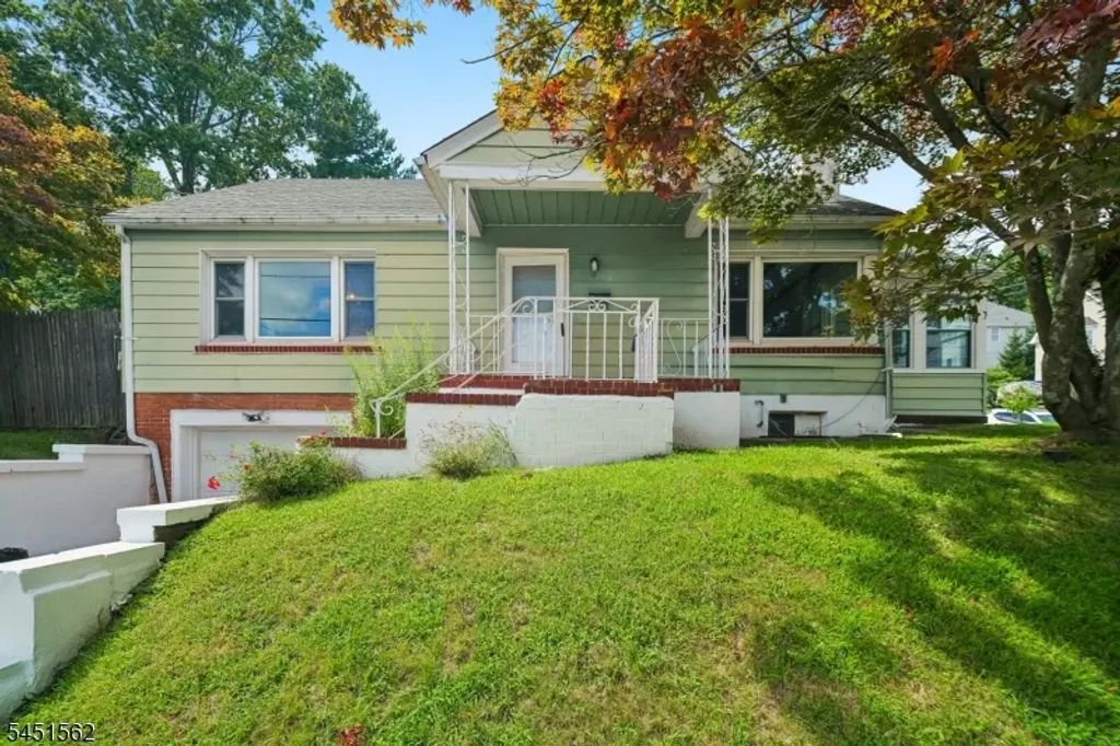 38 Lincoln Ave, West Orange Twp.