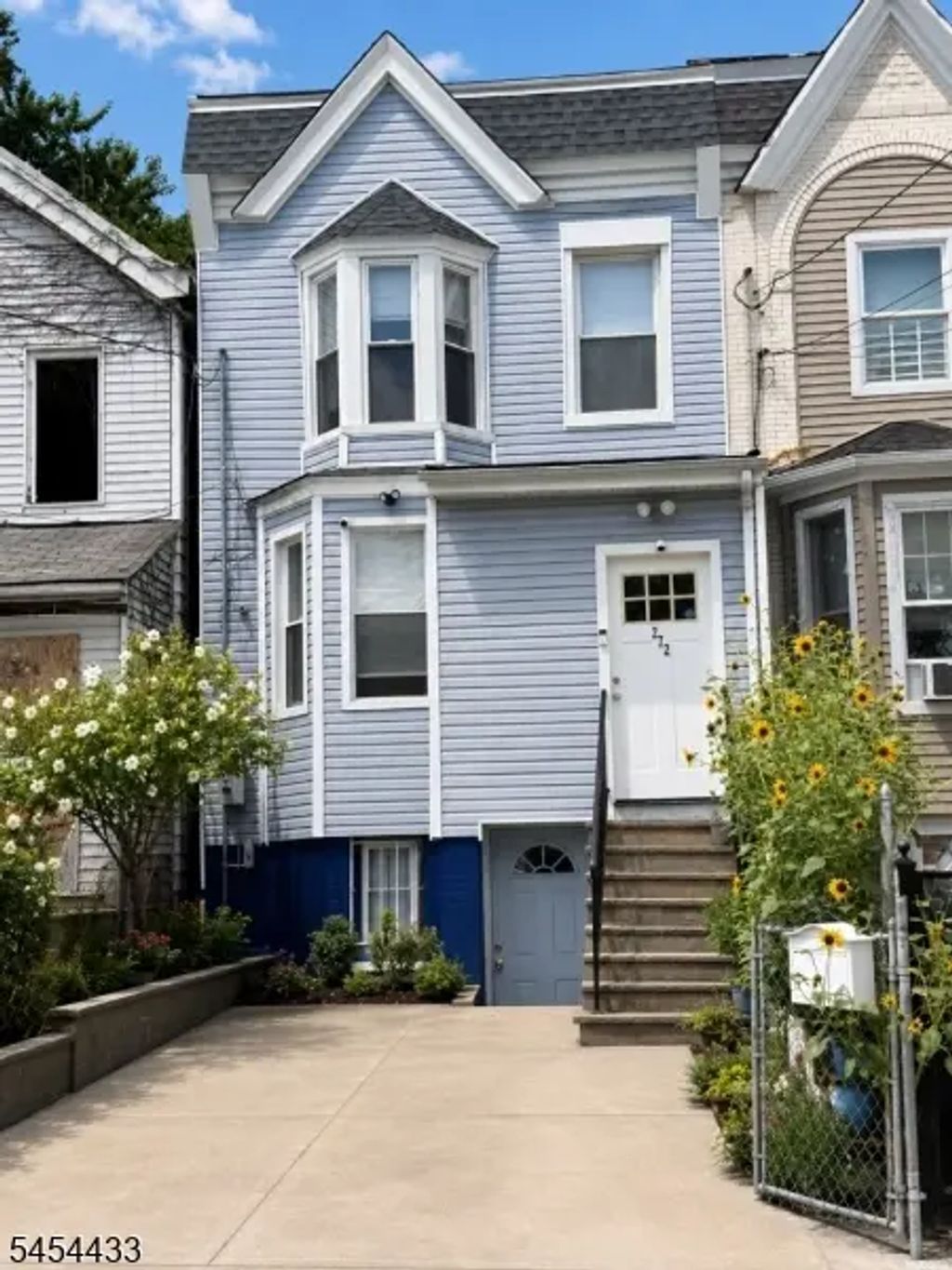 272 N 7th St, Newark City