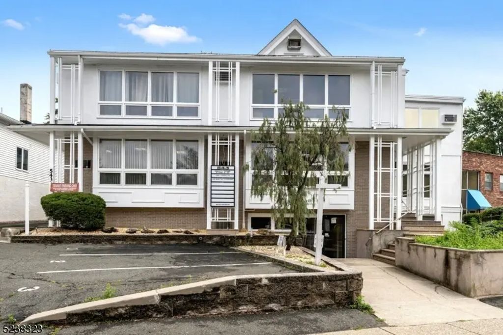 543 Valley Rd Unit 4, Montclair Twp.