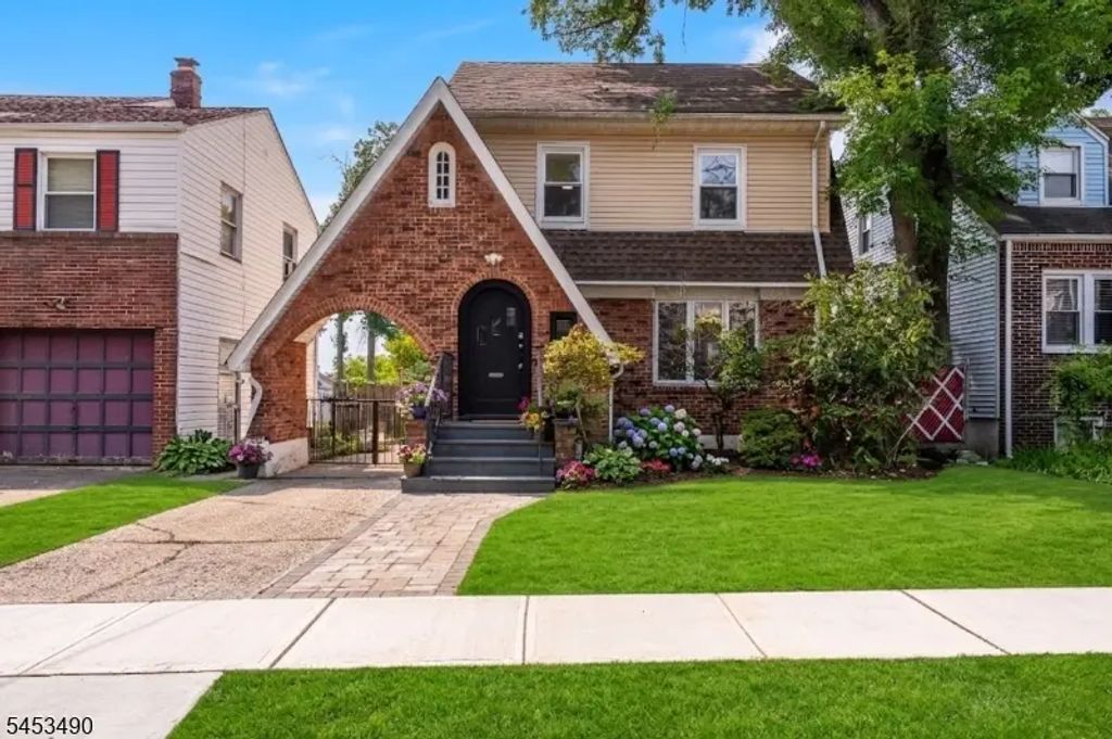 246 Belleview Ter, Hillside Twp.