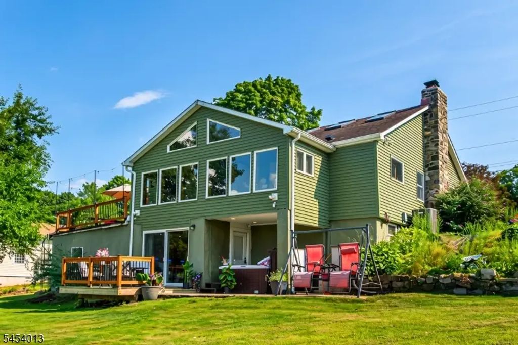 48 Lakeside Ave, Hardyston Twp.