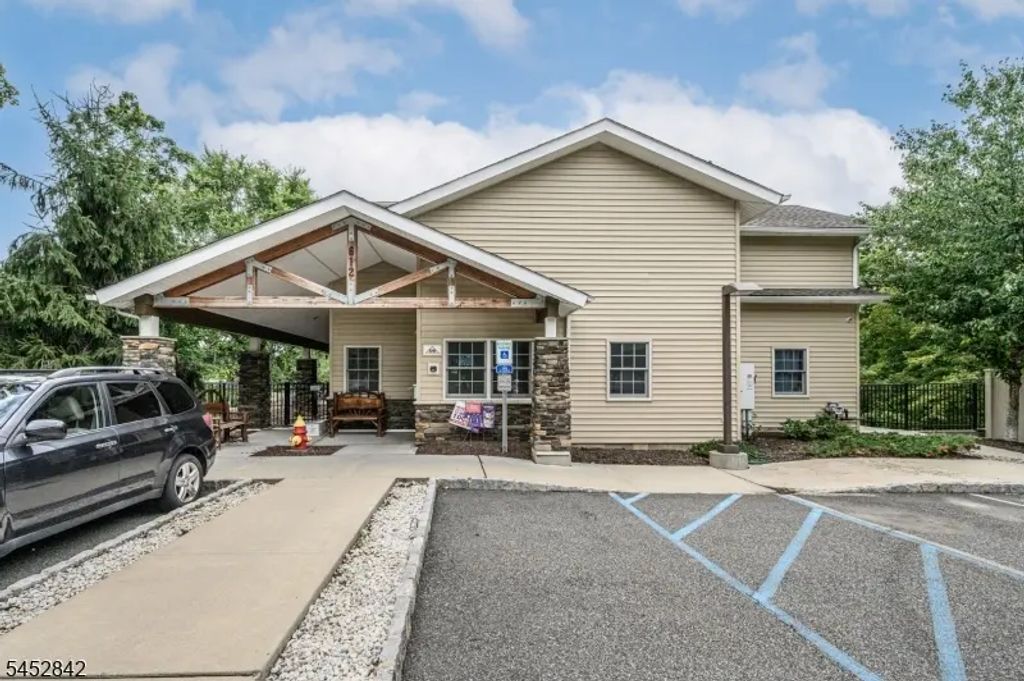 612 Mount Pleasant Ave, West Orange Twp.