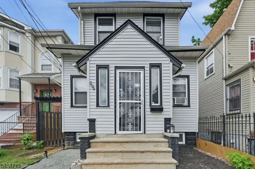 239 S 19th St, Newark City