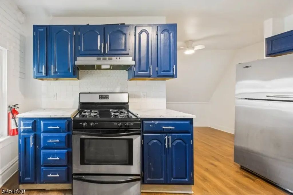 209 N 11th St, Newark City