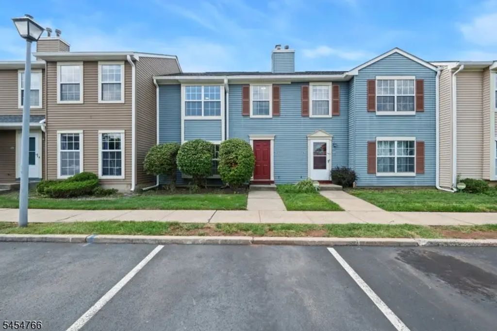 162 Mcnair Ct, Franklin Twp.