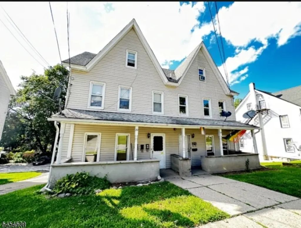 18 Sussex St - Apt B, Newton Town