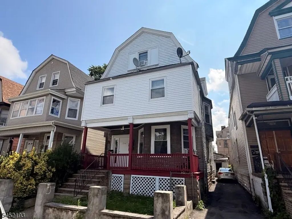 246 Halsted St, East Orange City