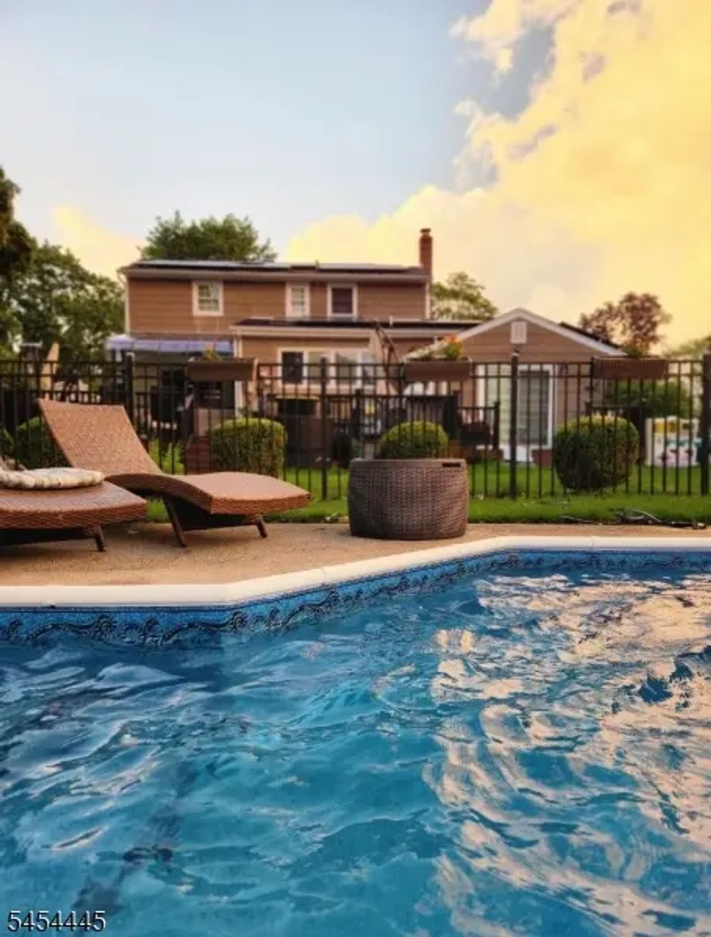 11 Benjamin Pl, Pequannock Twp.