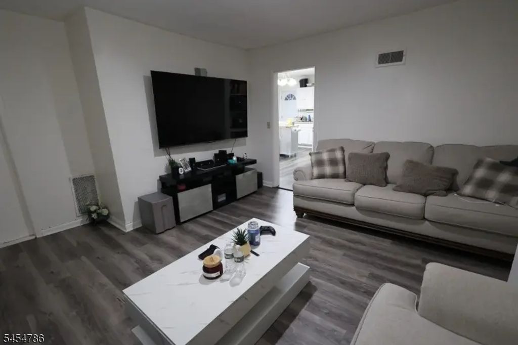 202 Atlantic St, Paterson City