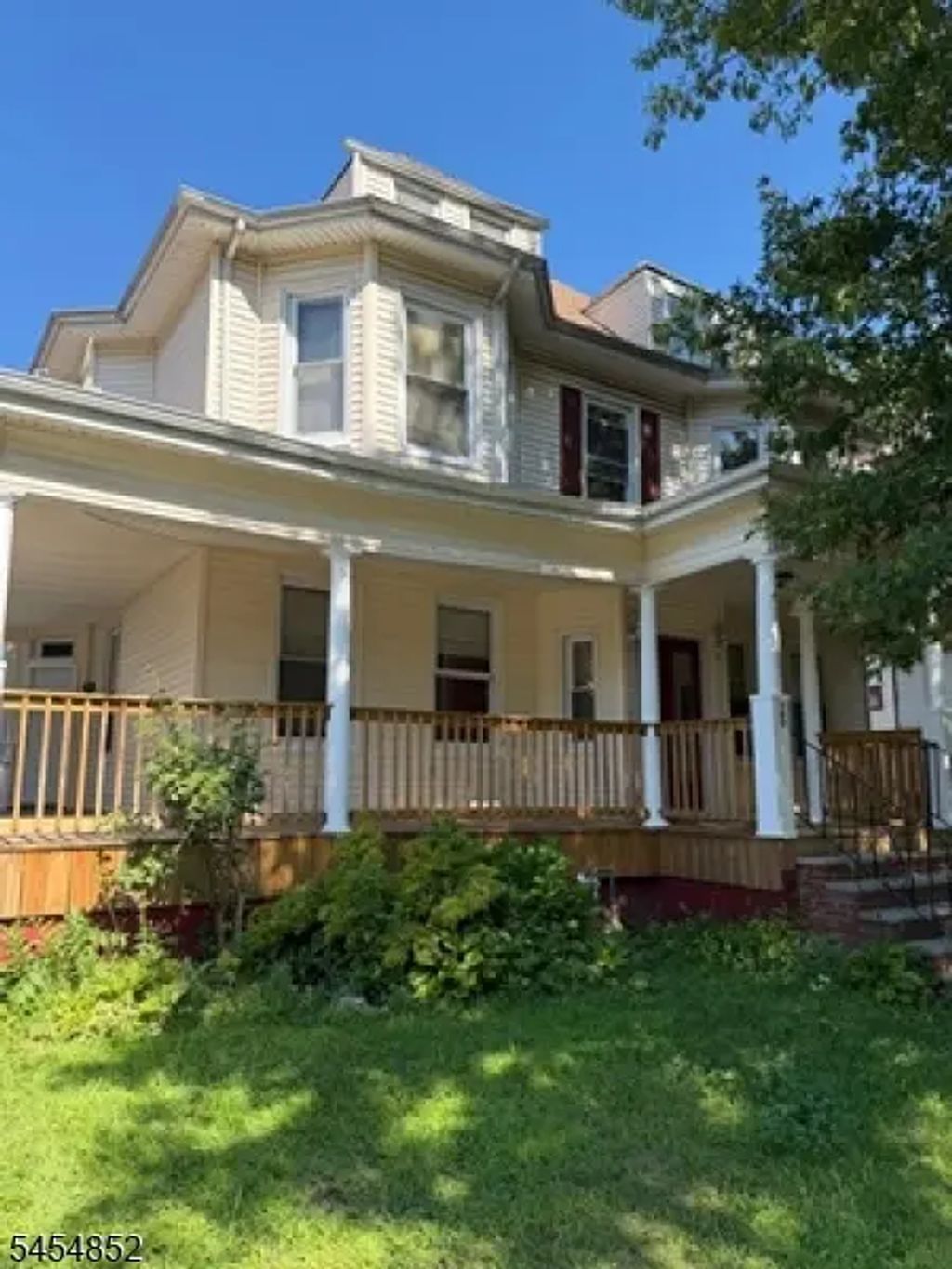 23 Washington Ter, East Orange City