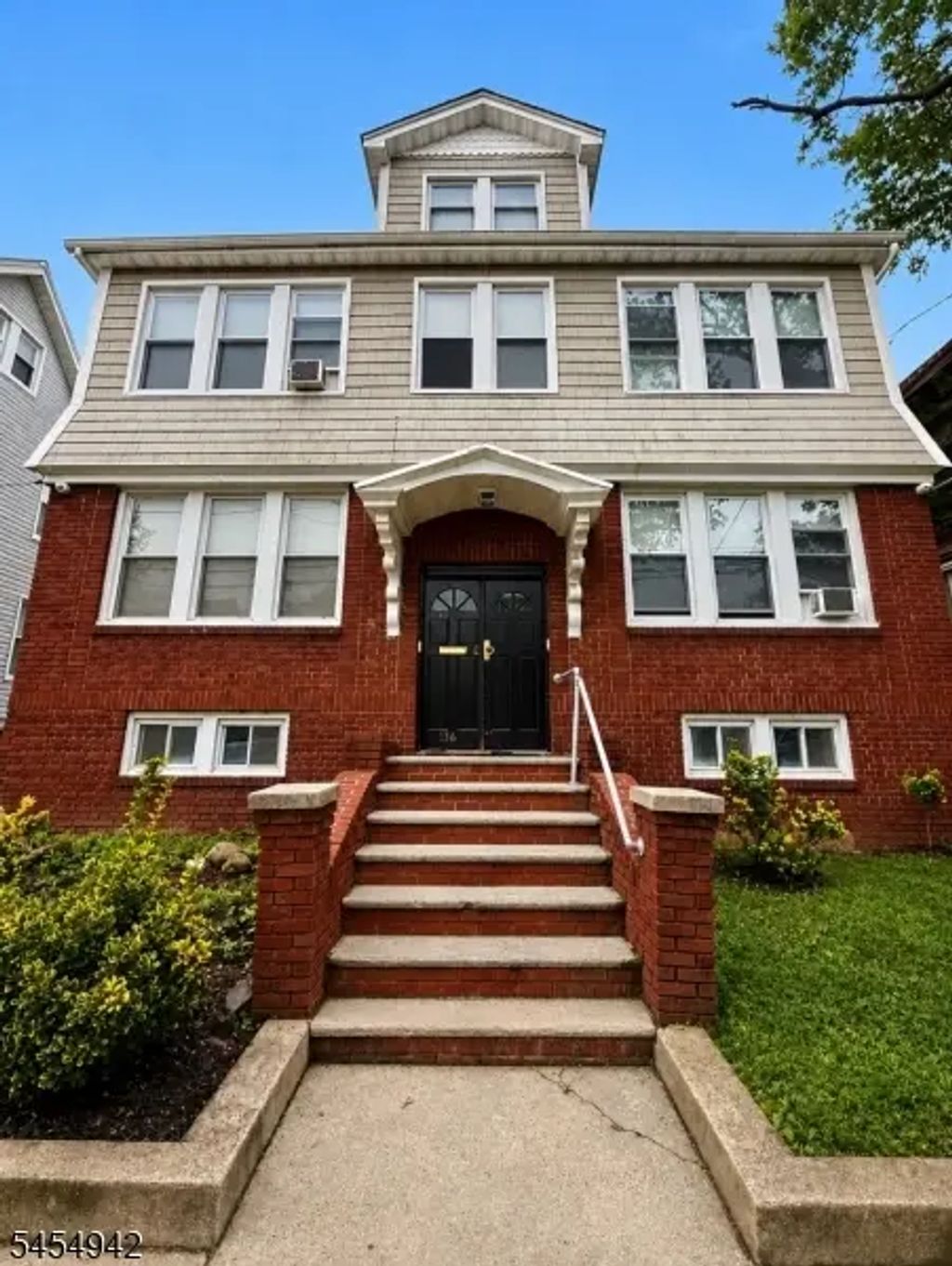 138 Vermont Ave, Newark City