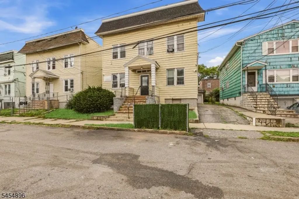 37 Hanford St, Newark City