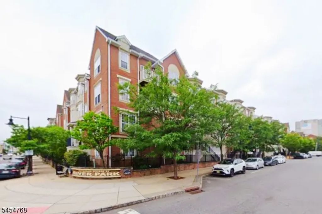 200 Dey St, Harrison Town