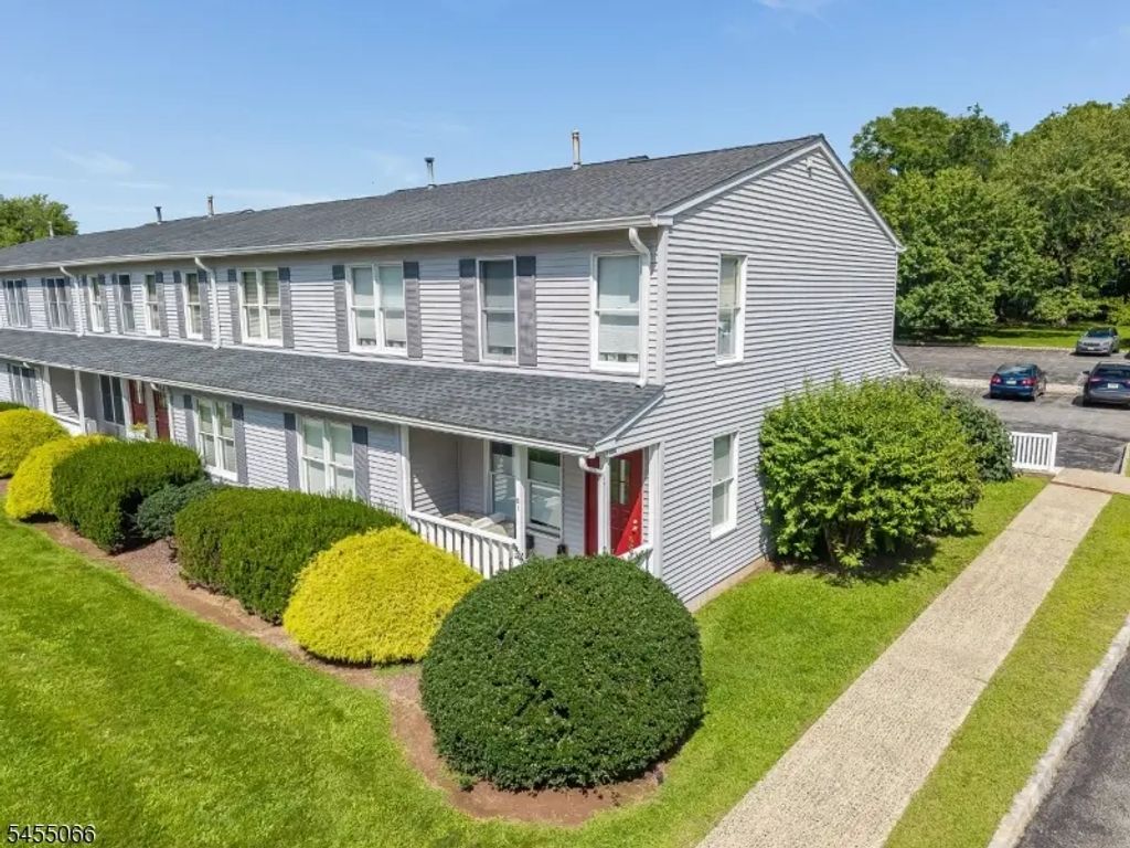 81 Park Ave, Flemington Boro